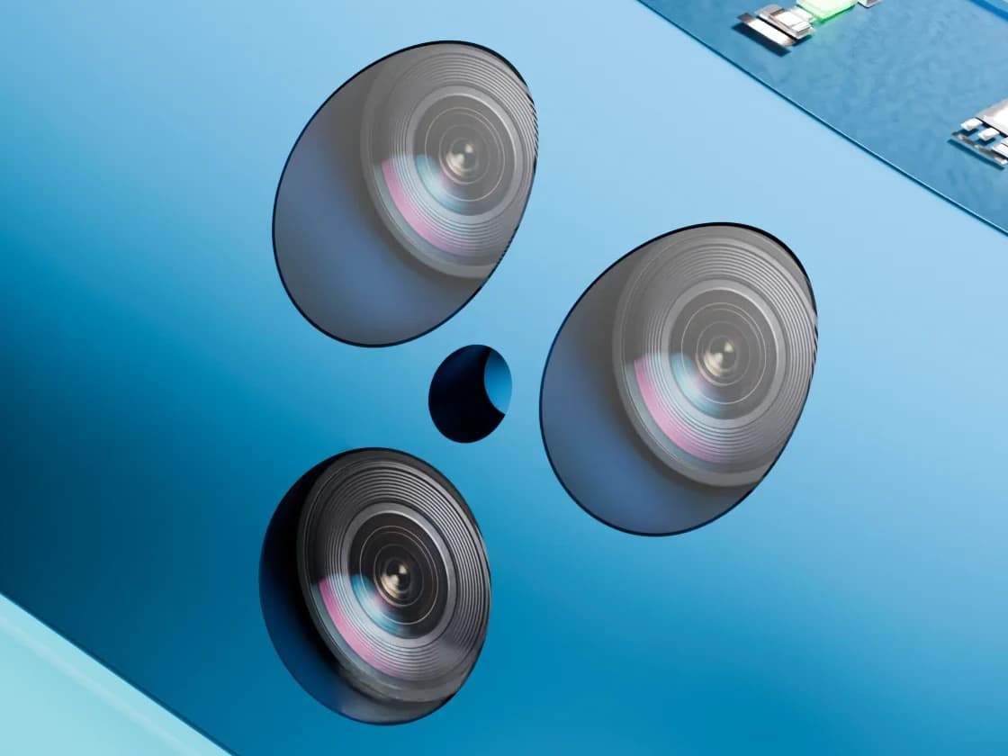Macro view of the SmartSelfie rear camera cluster